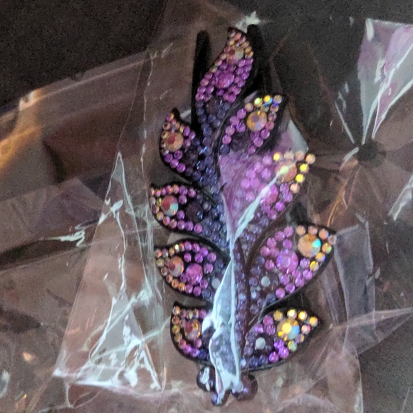 The hair clip Rhinestone is one of a kind in America, came from England boutique - Picture 5 of 5